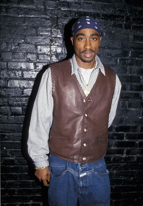 tupac shakur style.